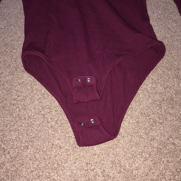 Maroon body suit - Picture 4 of 4